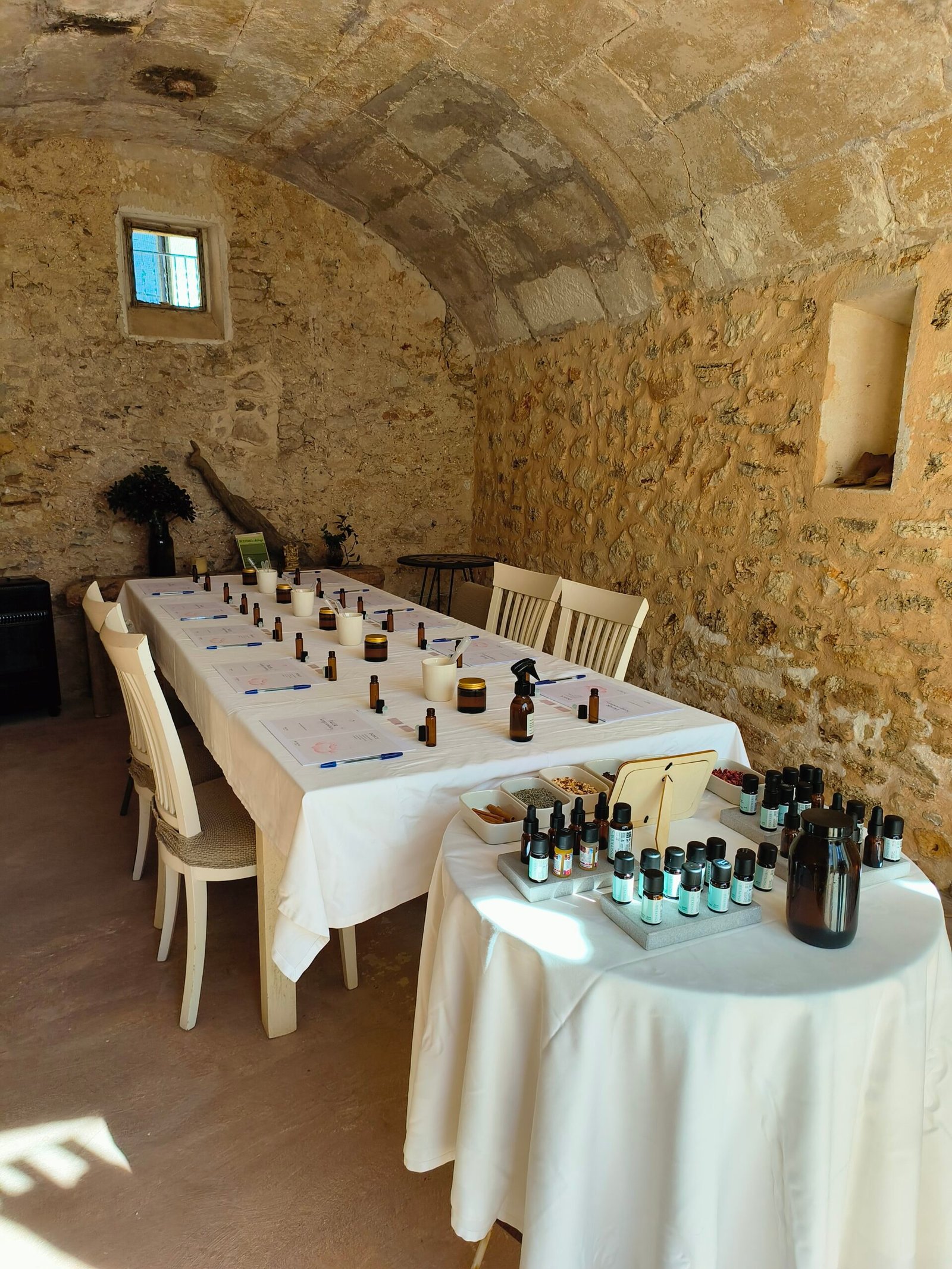 taller aceites esenciales pruna natural casa mona
